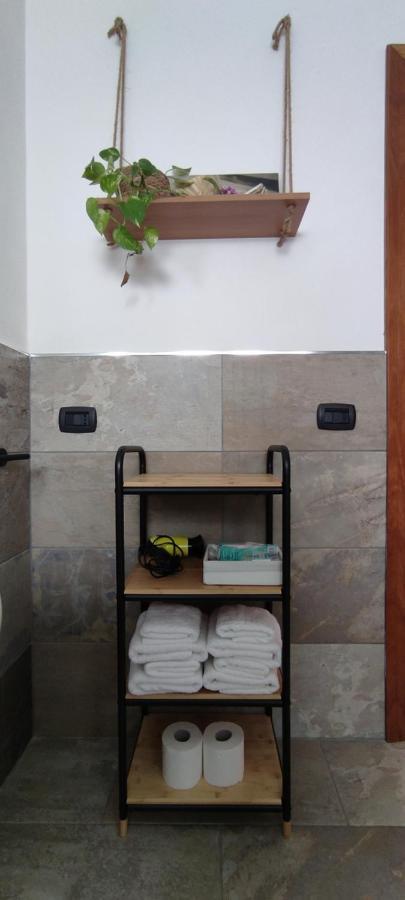 Al Vecchio Carrubo - Lovely 2-Rooms House & Patio 马尔萨拉 外观 照片