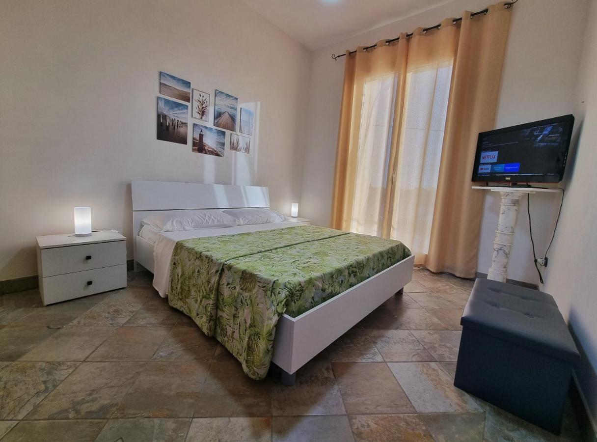 Al Vecchio Carrubo - Lovely 2-Rooms House & Patio 马尔萨拉 外观 照片
