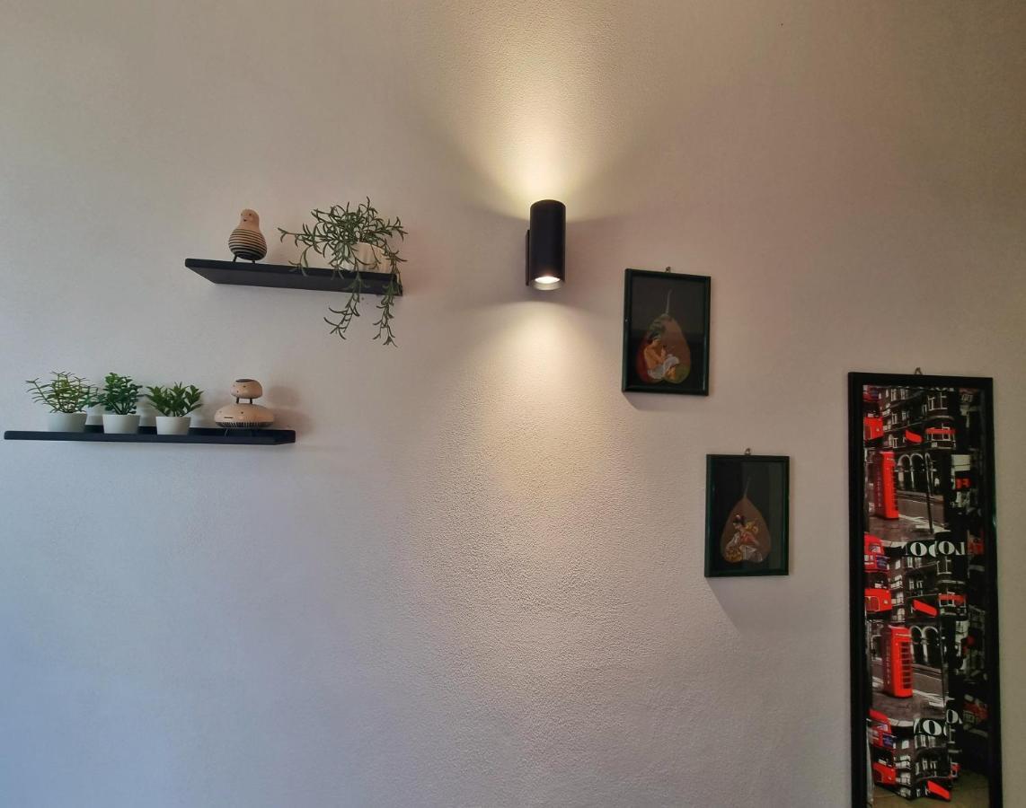 Al Vecchio Carrubo - Lovely 2-Rooms House & Patio 马尔萨拉 外观 照片